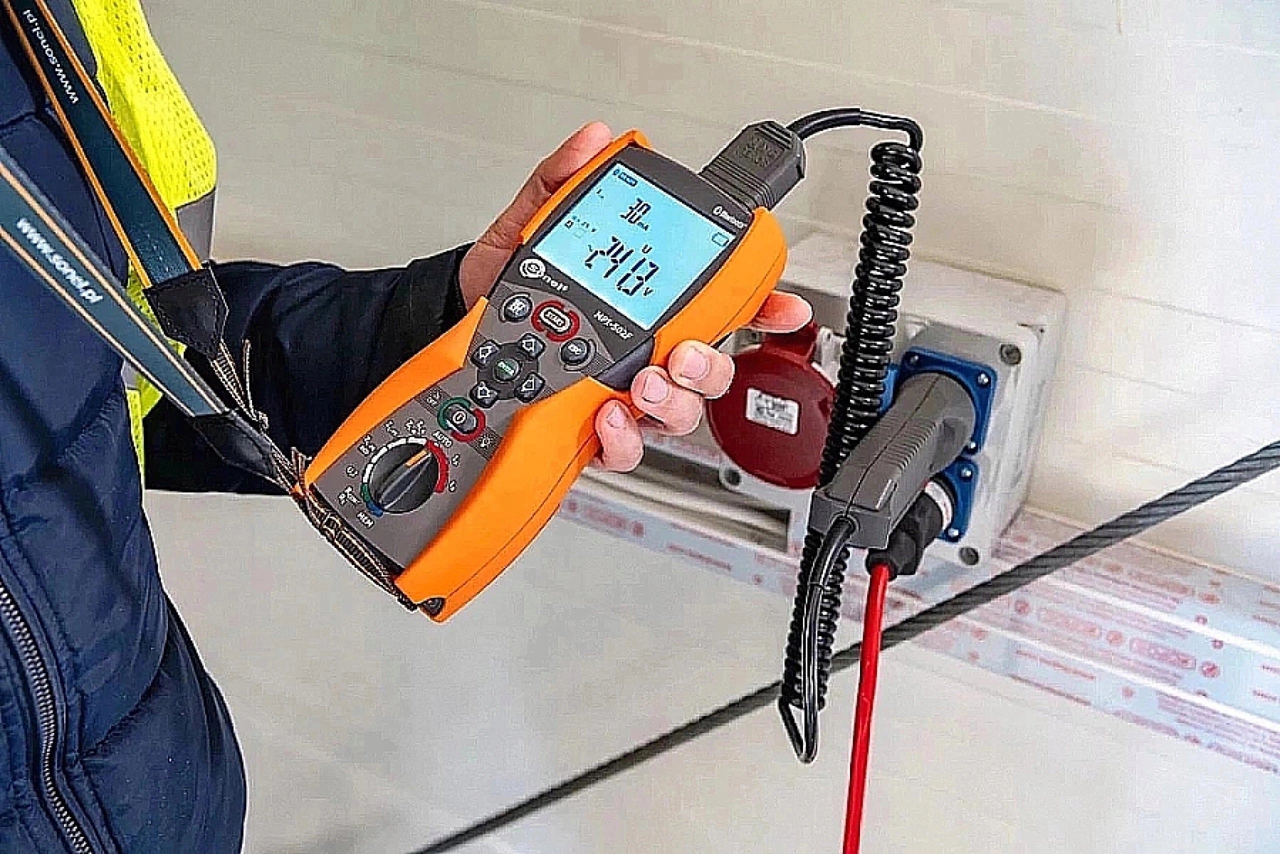 Sonel MPI-502F Multifunctional Electrical Installation Parameter Meter Power supply batteries
