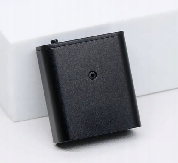 Spy Voice Recorder 8GB VOICE DETECTION MAGNET Headphones FREEBIE Packaging status original