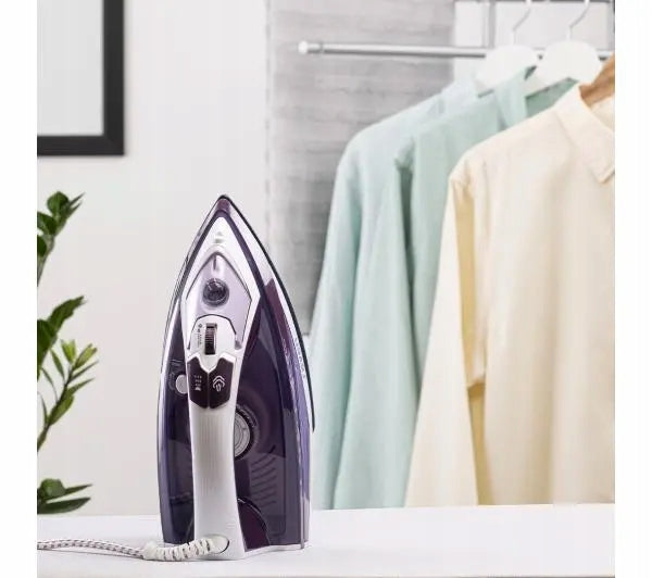 Steam iron RAVEN EZ005X 2600W Dripping lock Vertical pressing Brand Raven