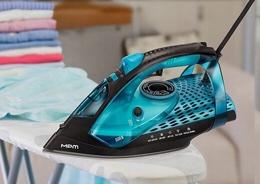 Steam iron with ceramic alloy MPM MZE-29 3000W Dominant color multicolor