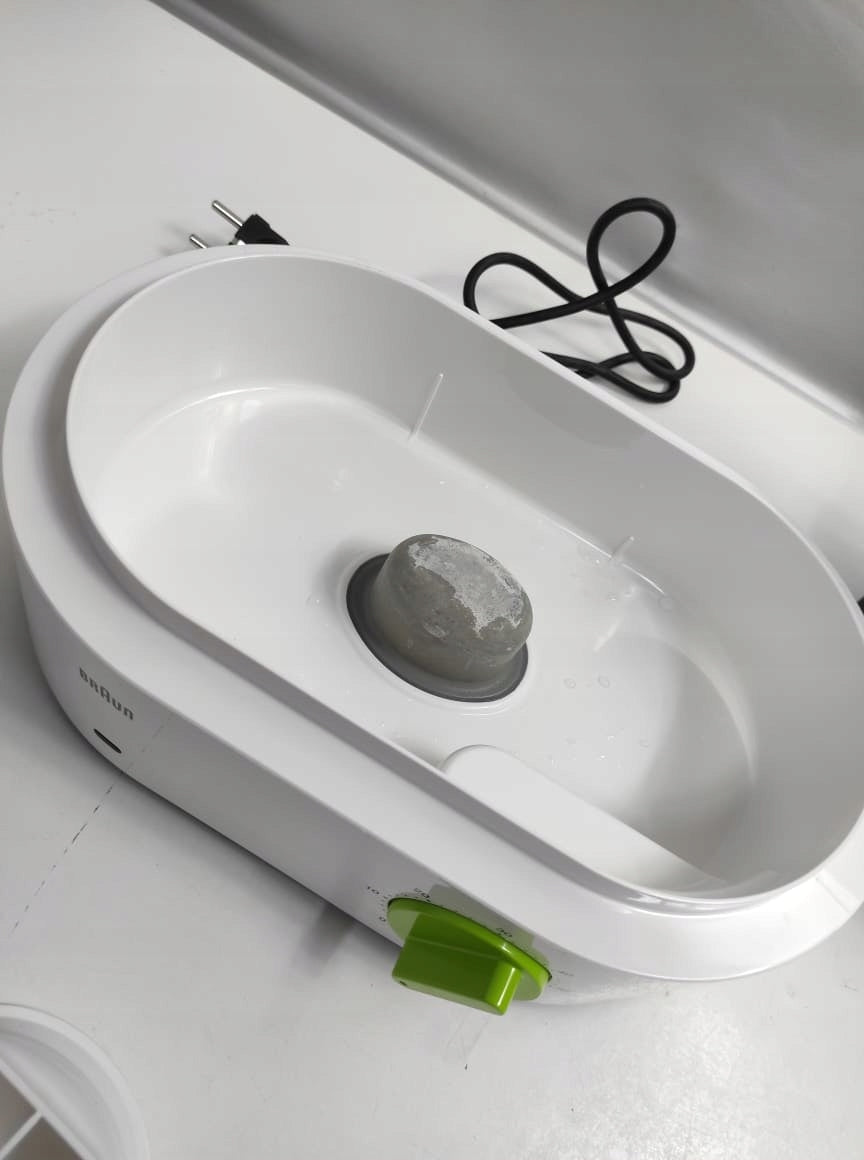 Steamer Braun FS 3000 WH 2 l white 850 W Dominant color white