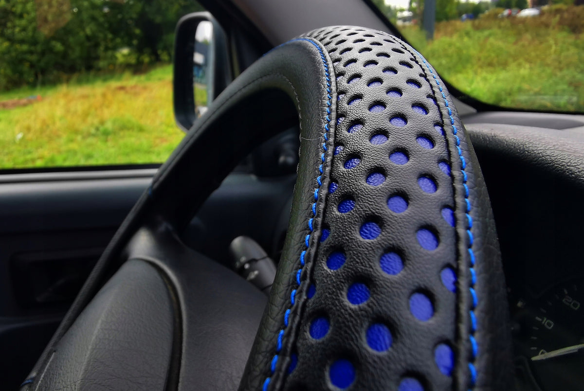 Steering wheel cover Black Blue overlay leather 37-39 cm POK-R SKY Packaging status original