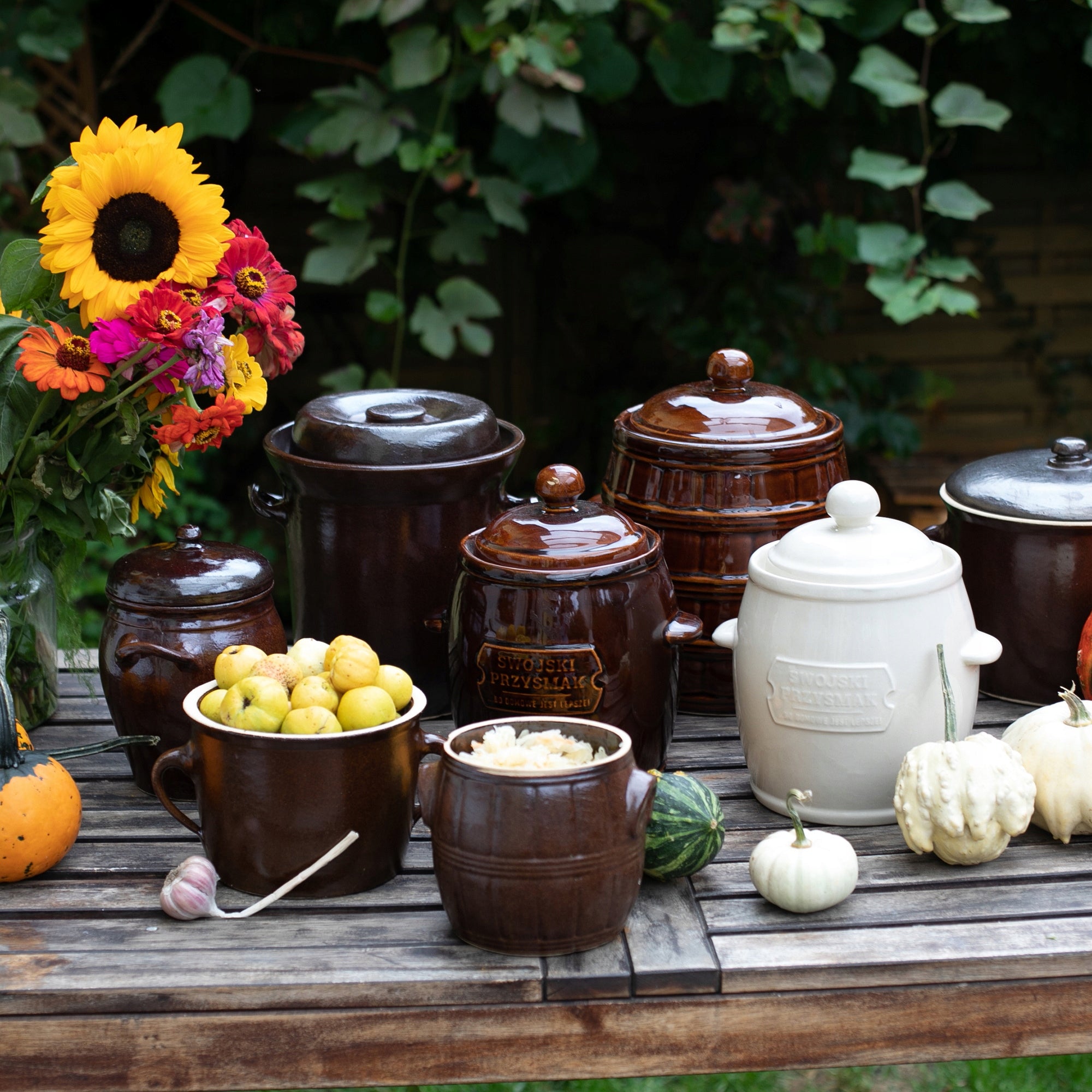 Stoneware - 10l pickling pot with water seal and pickling lid Brand Browin