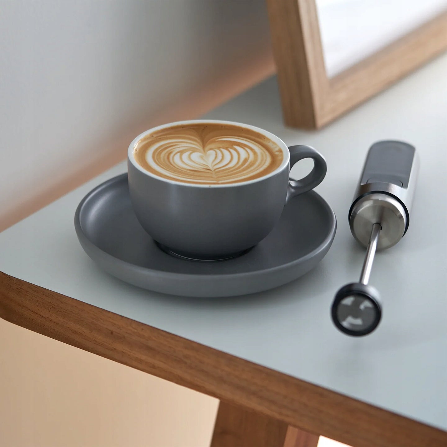 Subminimal NanoFoamer V2 Handheld Milk frother (Battery Operated) – Black Brand no brand