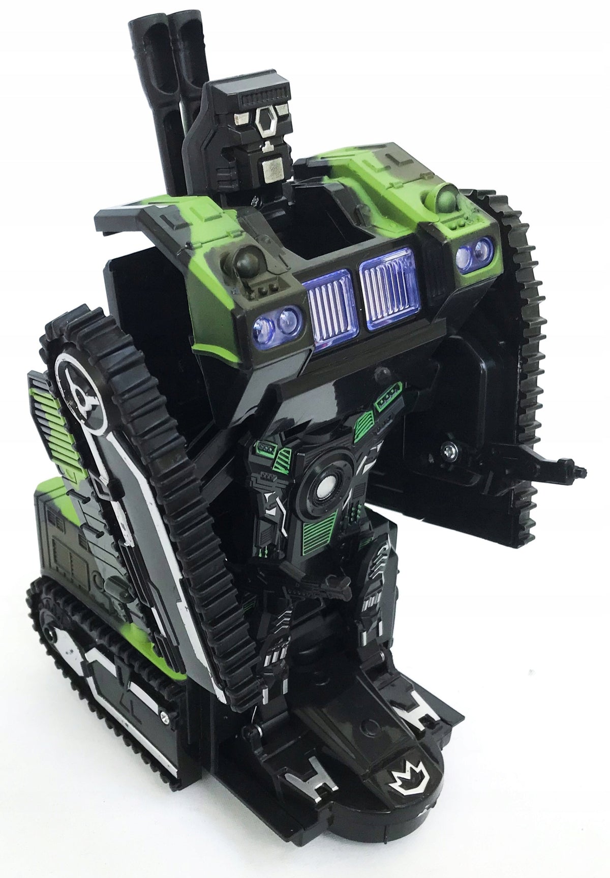 TANK CAR LIGHTS UP GAME AND DRIVES TRANSFORMATION INTO A ROBOT EAN (GTIN) 5905249900997