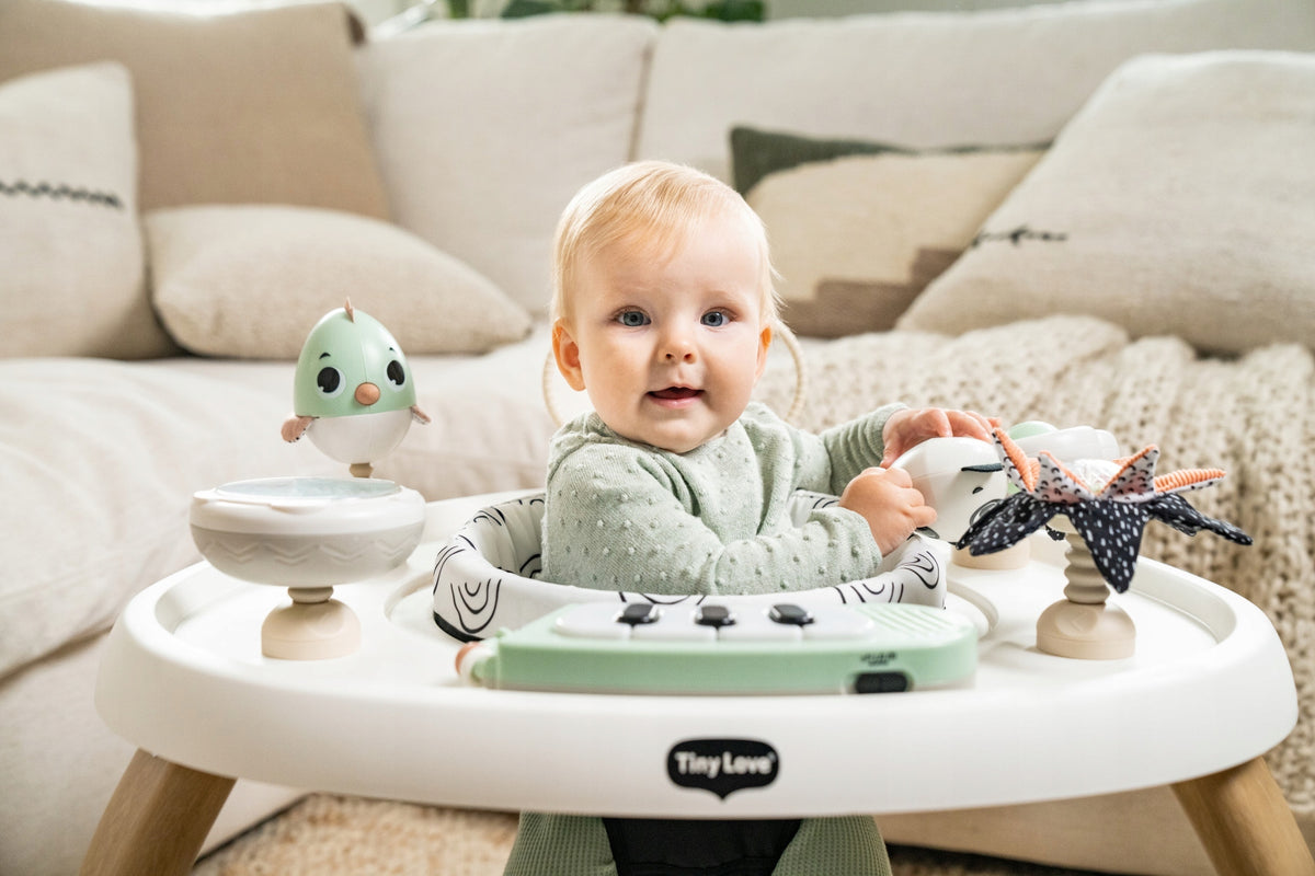 TINY LOVE ACTIVITY CENTER 5IN1 SENSORY TABLE - SWIVEL SEAT EAN (GTIN) 7290108863307