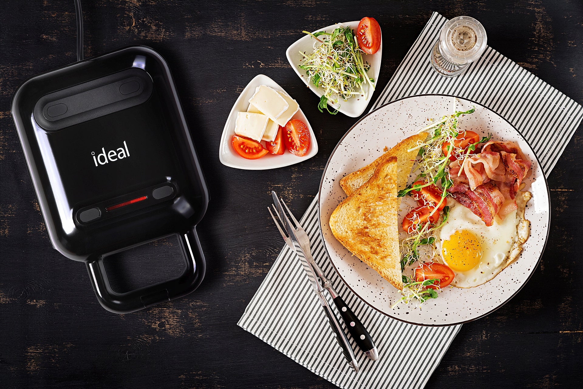 TOASTER ELECTRIC GRILL SANDWICHES TOAST EGGS SANDWICH TOASTER IDEAL 1200W Manufacturer code IK2500