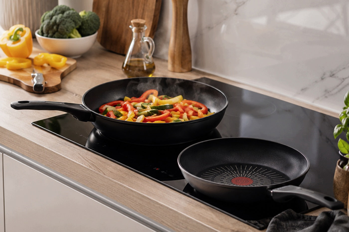 TRADITIONAL NON-STICK FRYING PAN SOLID 24 CM GAS INDUCTION KAMILLE Packaging status original