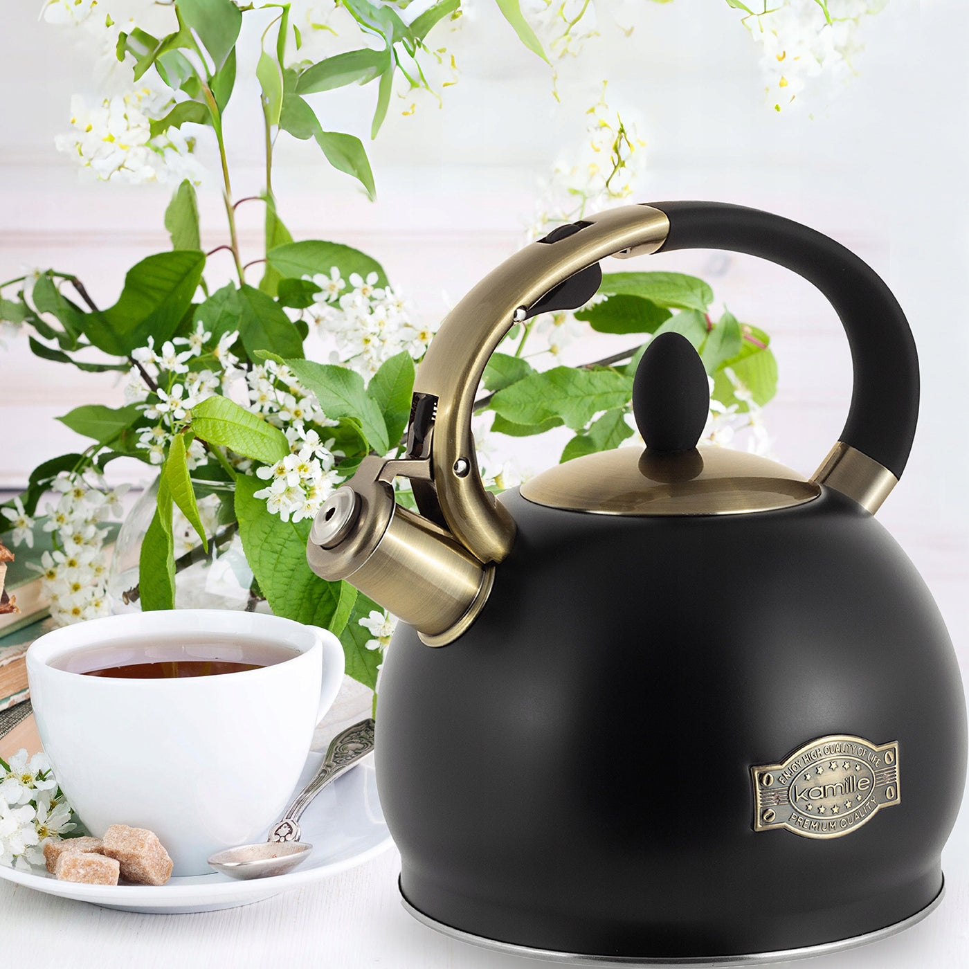 TRADITIONAL STEEL KETTLE WITH WHISTLE 2,7 L FOR GAS INDUCTION BLACK KAMILLE Packaging status original