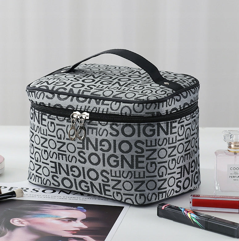 TRAVEL COSMETIC BAG WOMEN'S COSMETIC CASE LARGE FOR GIFT Manufacturer code KP143