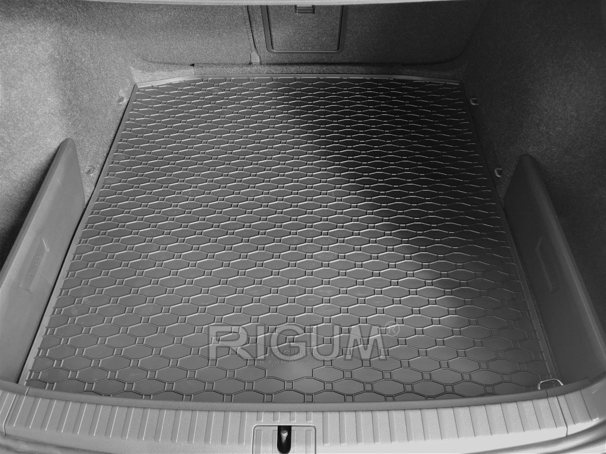 TRUNK RUBBER MAT Skoda Octavia IV sedan / station wagon from 2020- EAN (GTIN) 5904966664465