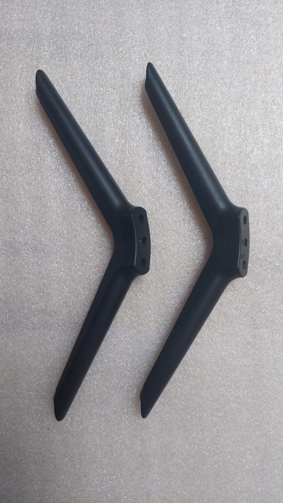 TV feet BLAUPUNKT BN24H1372EEB