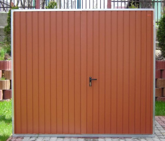 TWO-LEAF GARAGE DOOR RAL COLORS 2399 ZŁ Manufacturer code Brama
