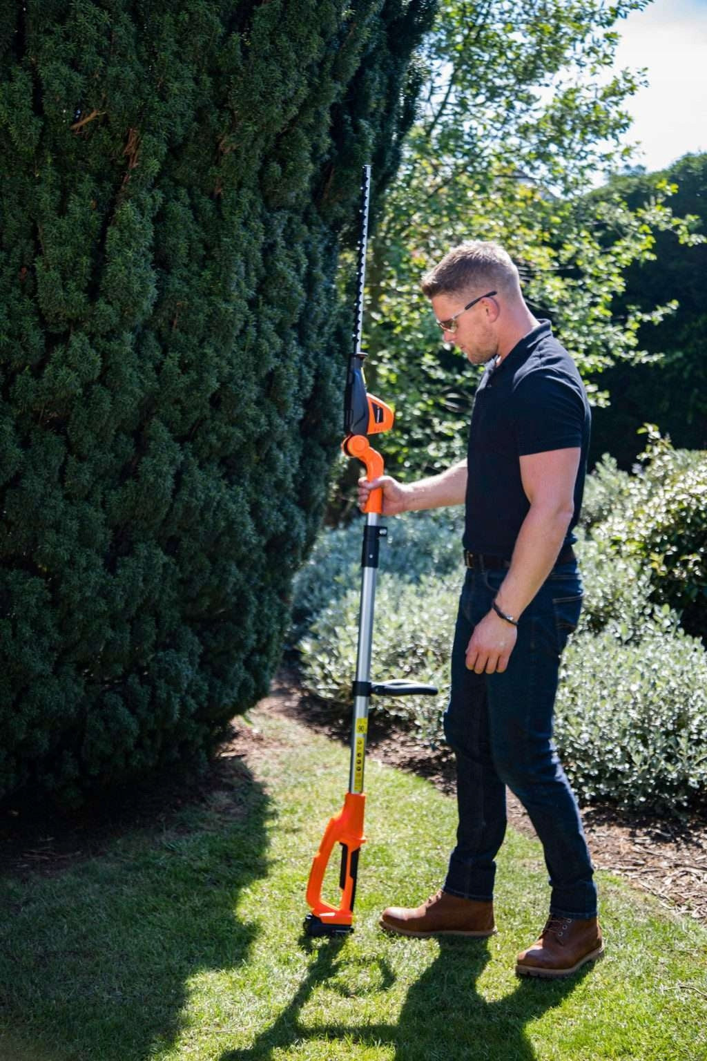 Telescopic Hedge Trimmer Adjustable Cordless Yard force 41 cm Power supply battery operated