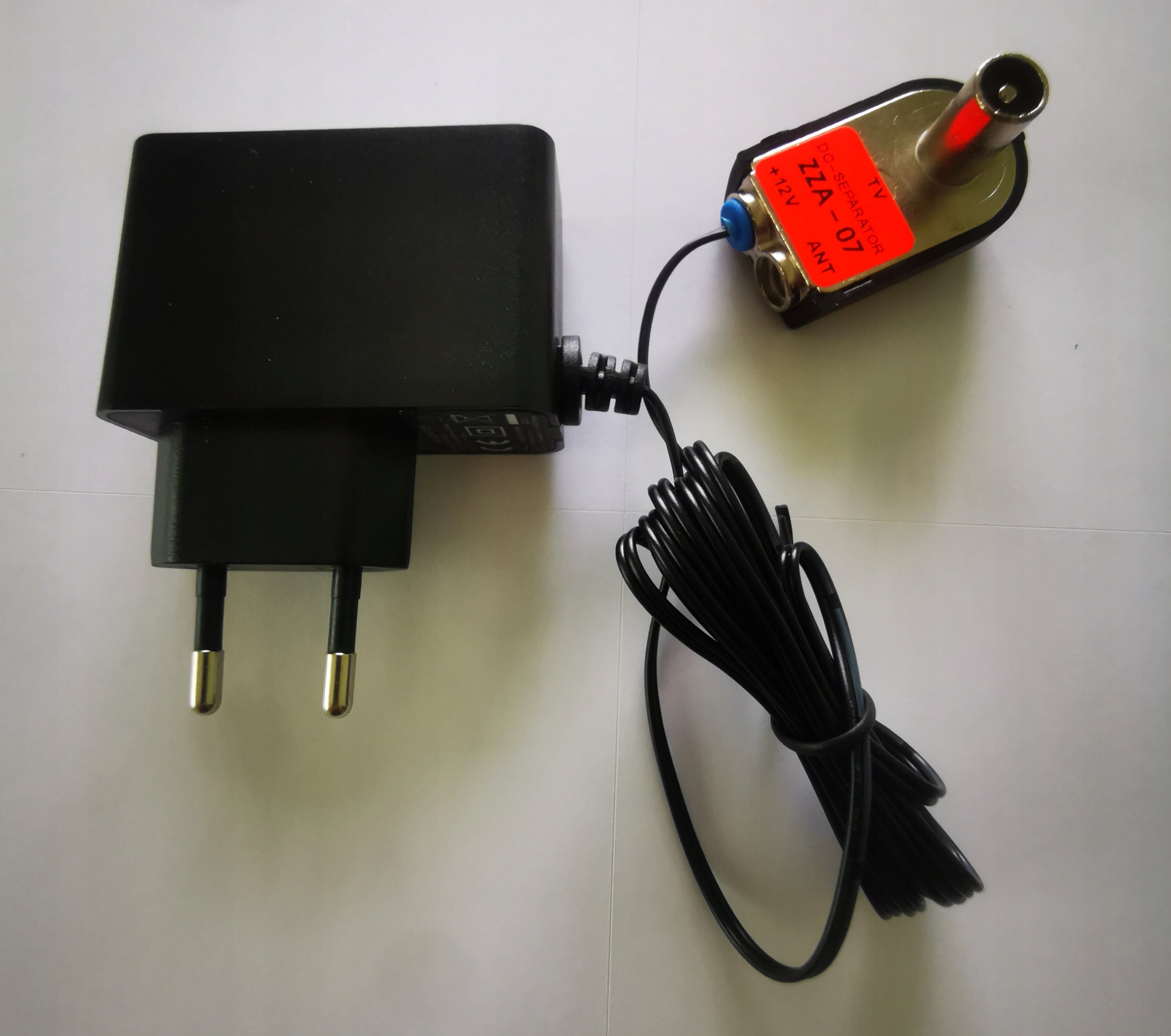 Telmor ZZA-7 antenna power supply with ASR crossover