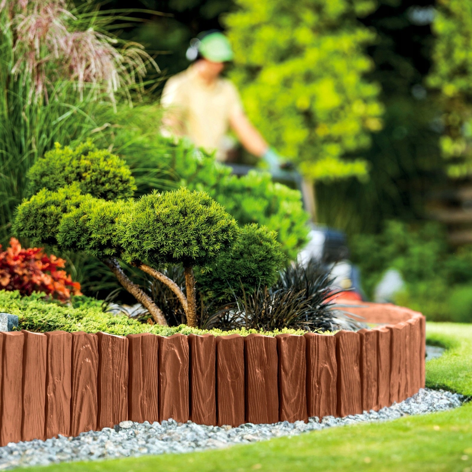 Terracotta Garden Palisade Fence Lawn edging 406cm - WOOD Manufacturer GardenPlast