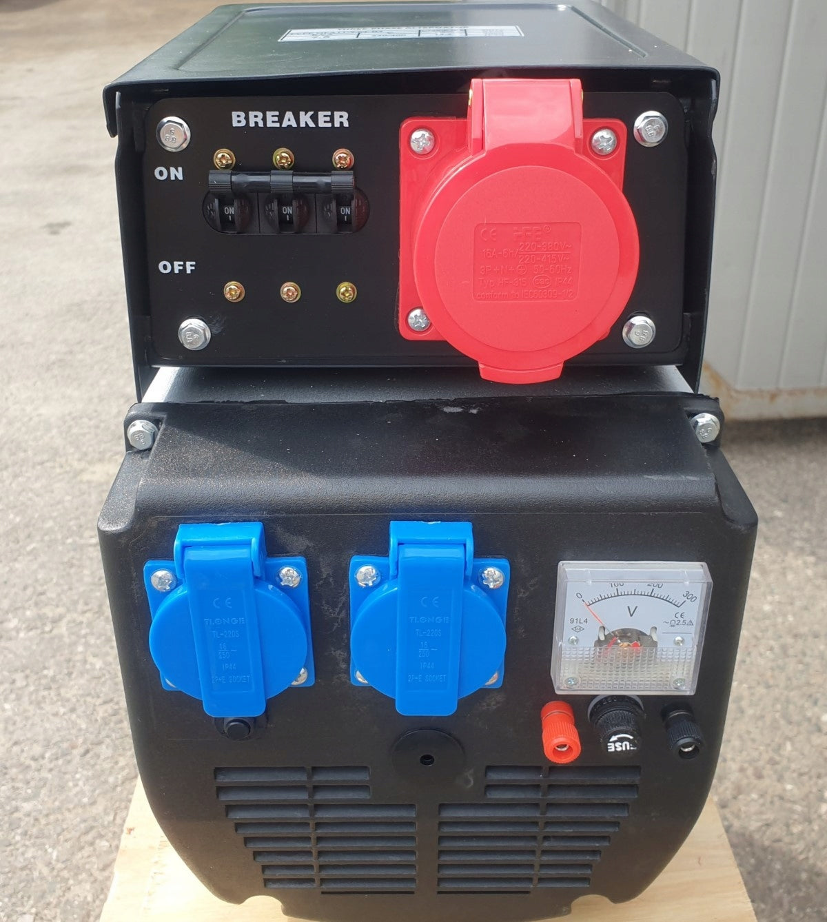 Three-phase generator set 10,0 kVA, 400V, AVR - copper Manufacturer code SCHR