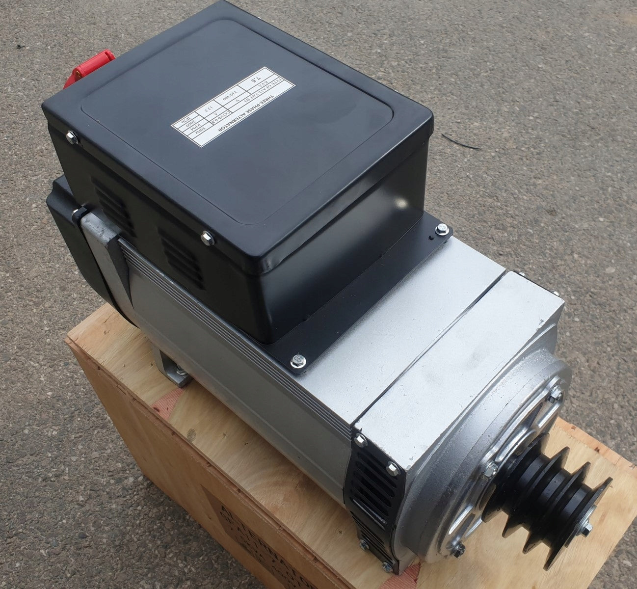 Three-phase generator set 10,0 kVA, 400V, AVR - copper