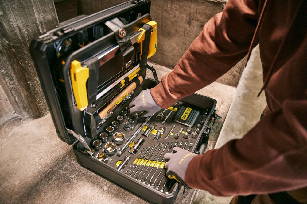 Toolkit STANLEY STMT98109-1 (142 items) Product weight with unit packaging 12.4 kg
