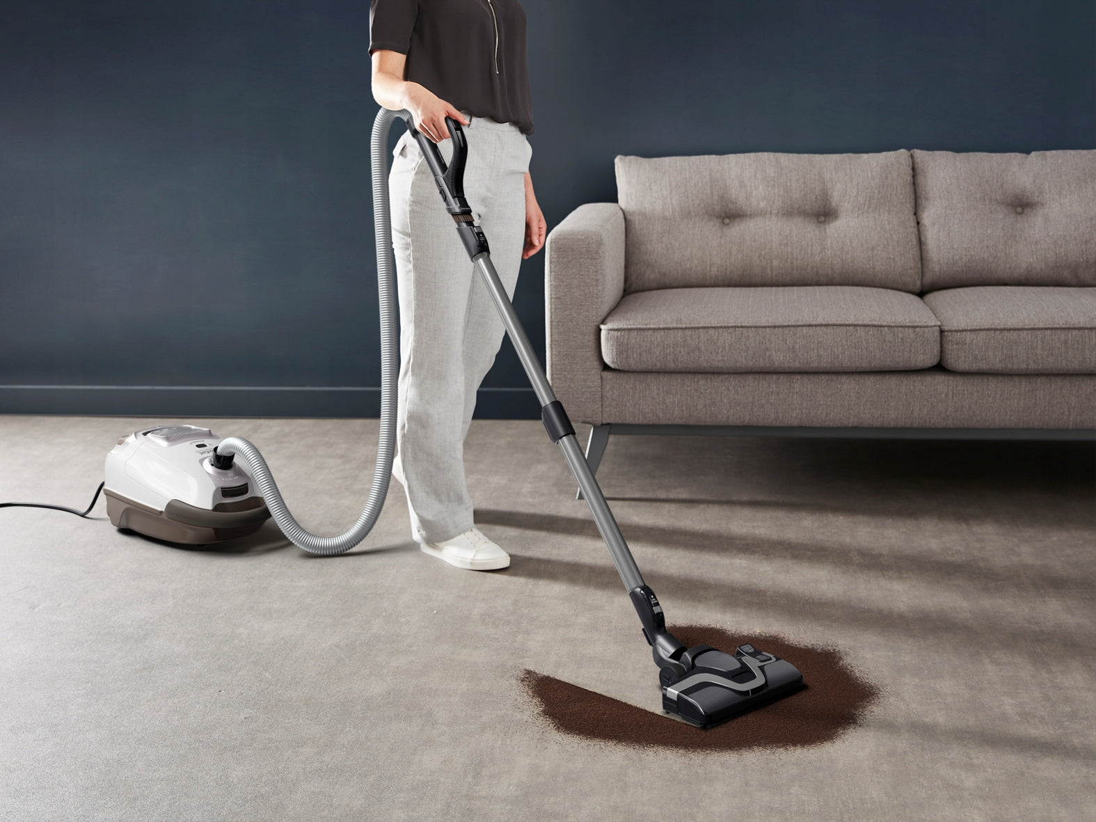 Traditional bag vacuum cleaner Tefal Silence Force Allergy+ TW7487 400W quiet Packaging status original