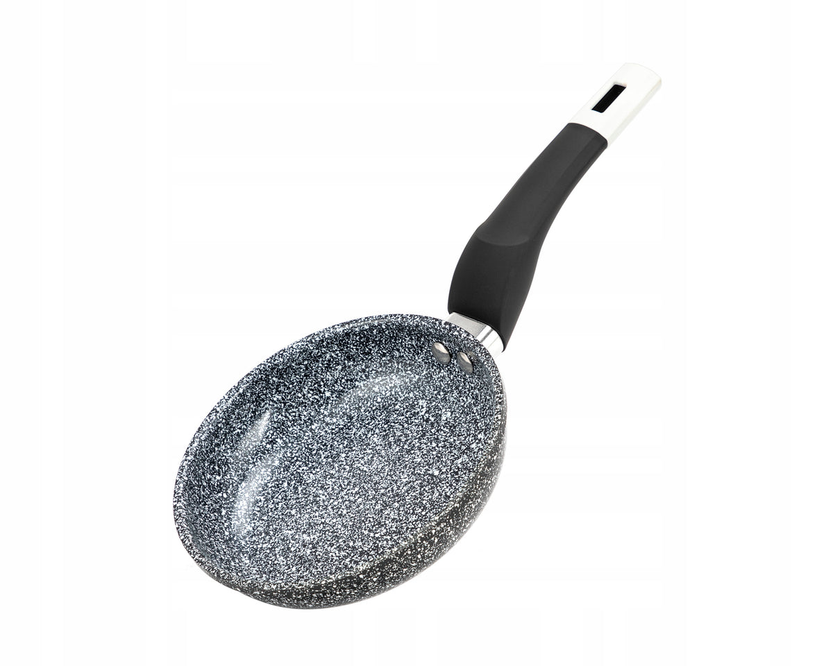 Traditional frying pan PREMIUM 16 cm ceramic