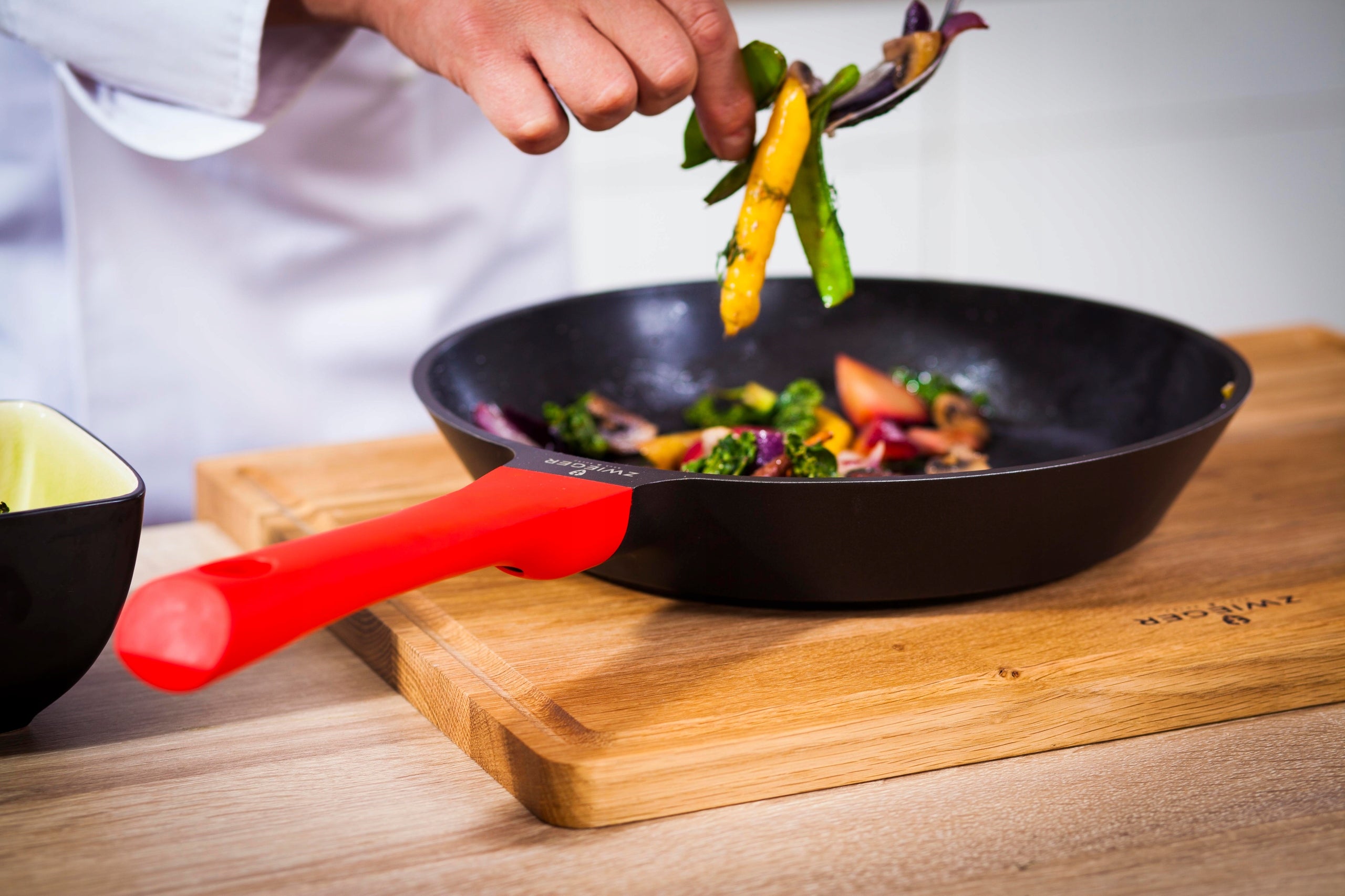 Traditional frying pan Zwieger OBSIDIAN 24cm non-stick (non-stick) Manufacturer code ZW-PO-7461