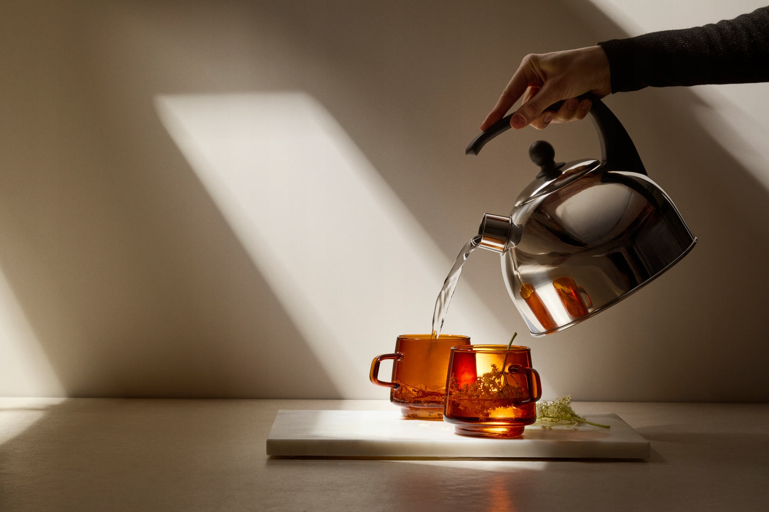 Traditional kettle with whistle WMF Classic 2L induction steel gas Packaging status original