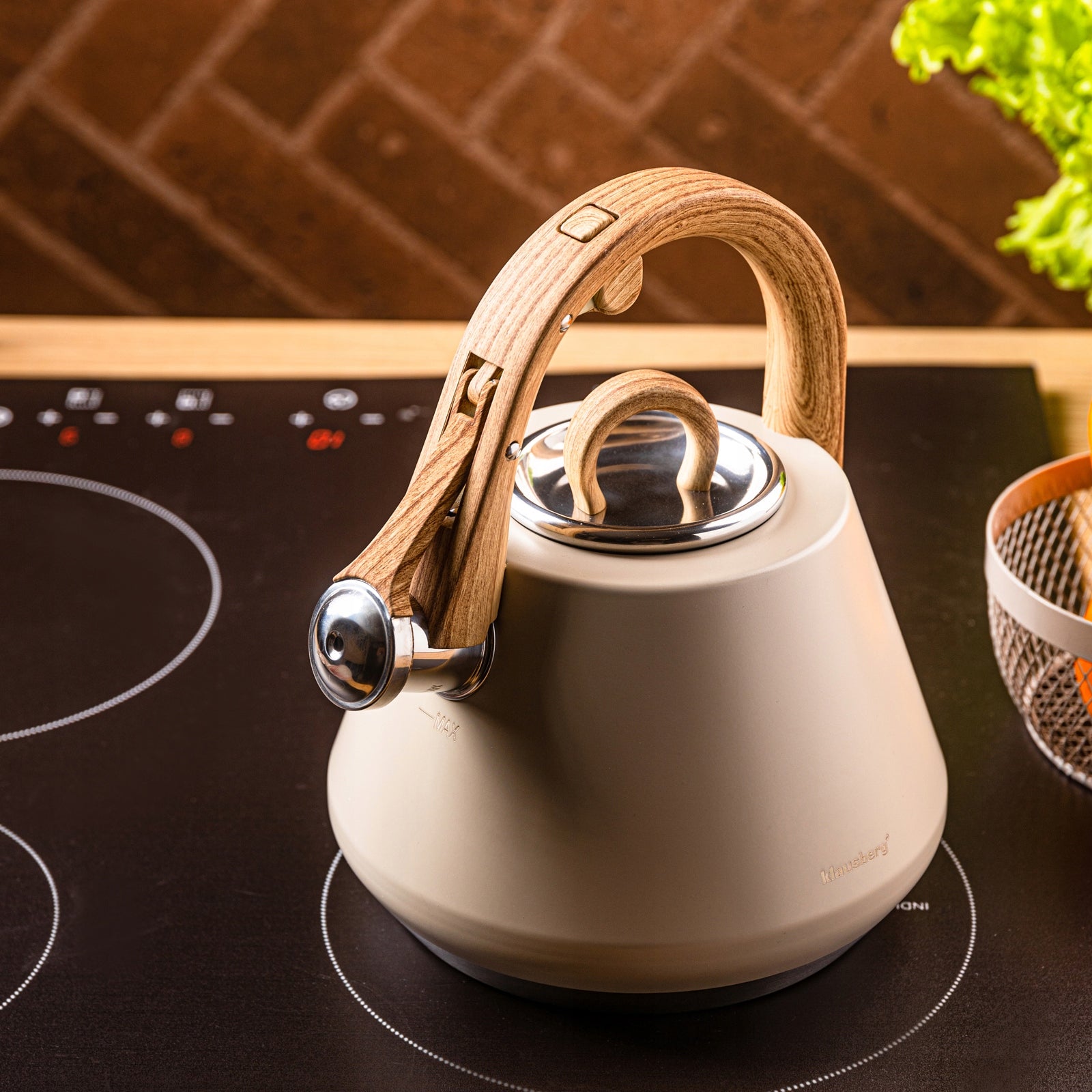 Traditional steel kettle Klausberg 2,5 l beige Brand Klausberg