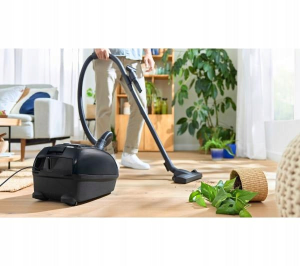 Traditional vacuum cleaner Bosch BGB38BA3T Brand Bosch