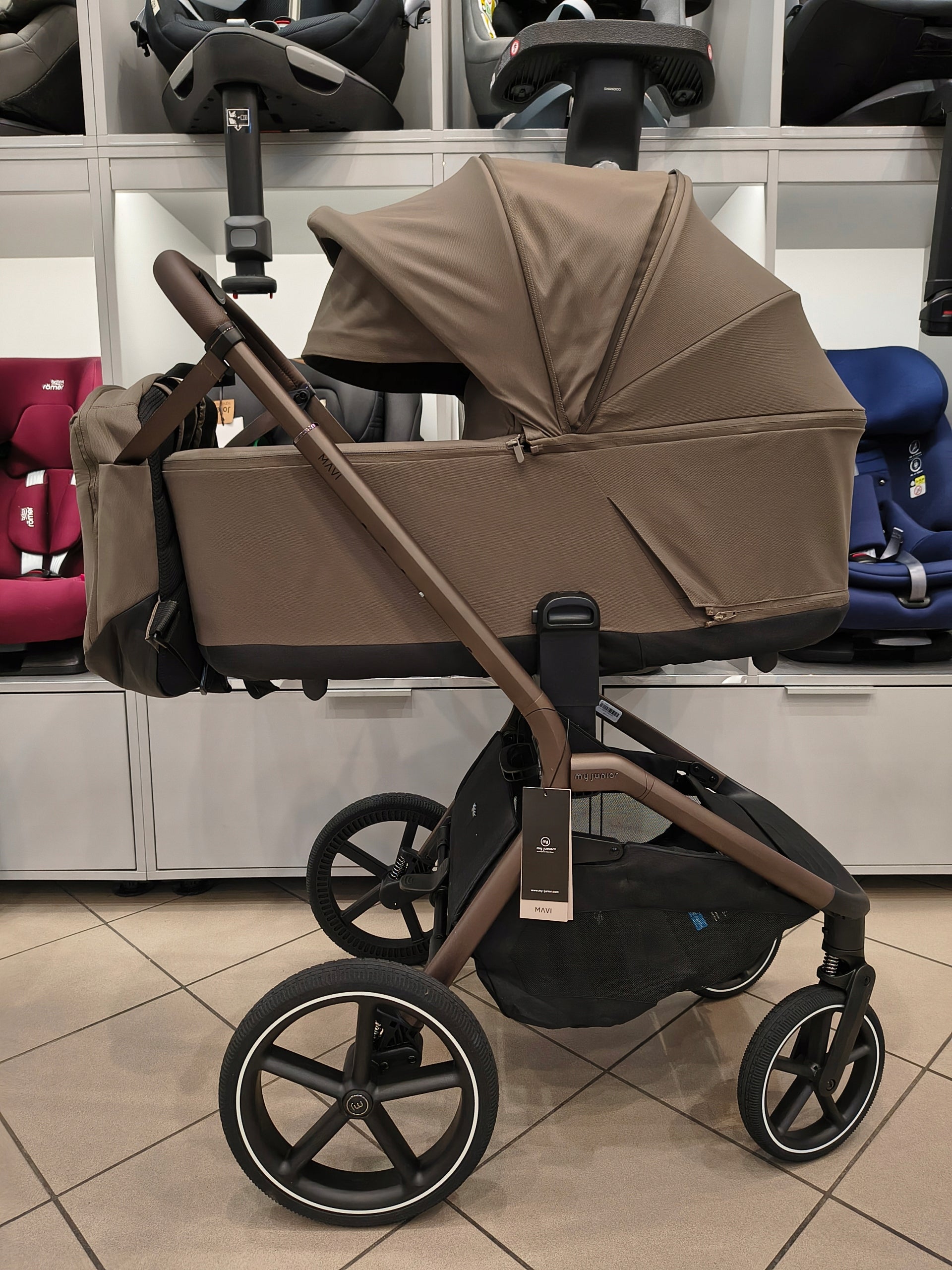 Trolley 2in1 My Junior MAVI Mocca Brown folding with gond + adapters for car seat Manufacturer code 4255746211456