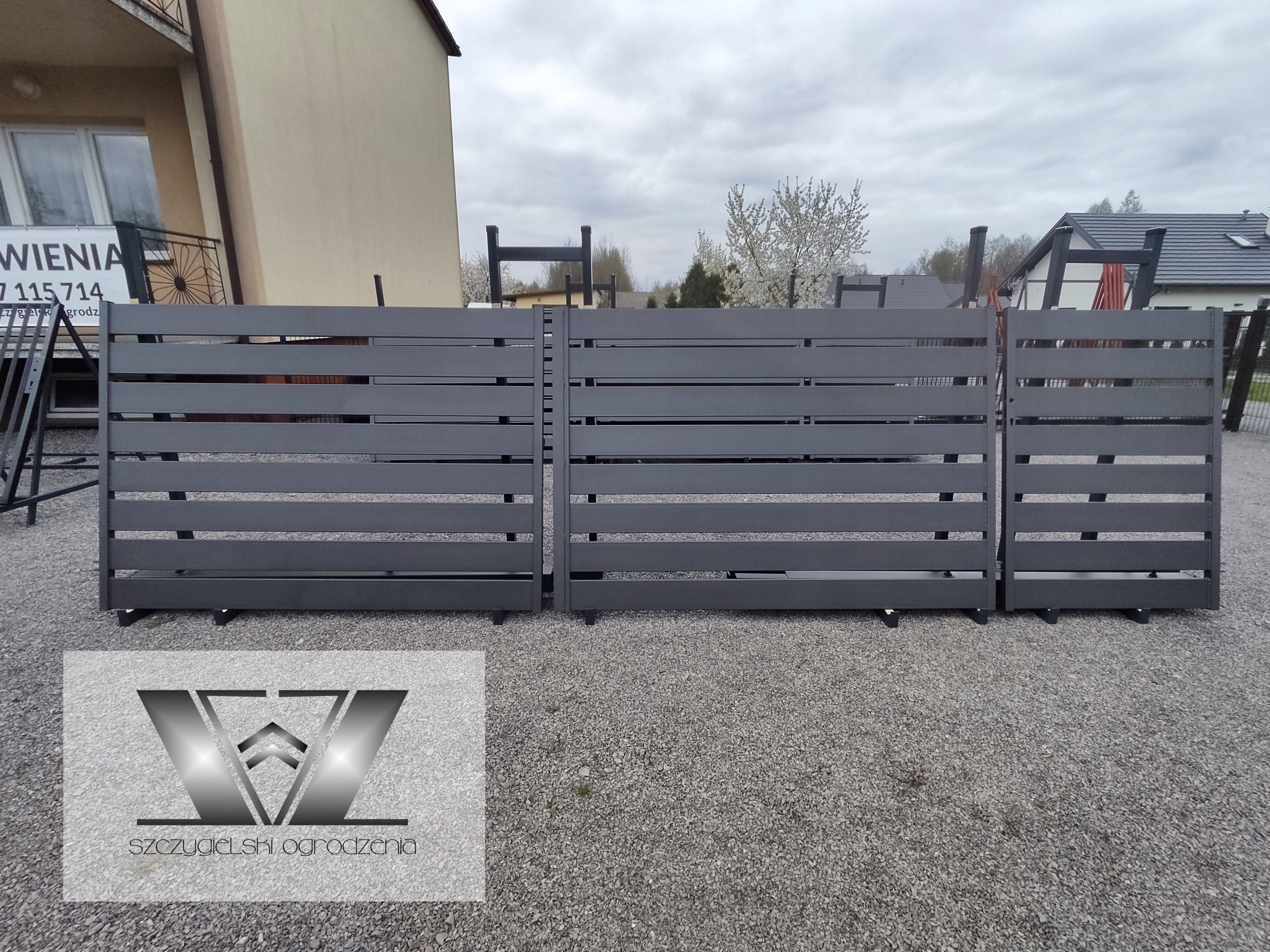 Two-wing fence gate 4Mx1,5M + Gate| profile 140x20 | GRAPHITE Packaging status original