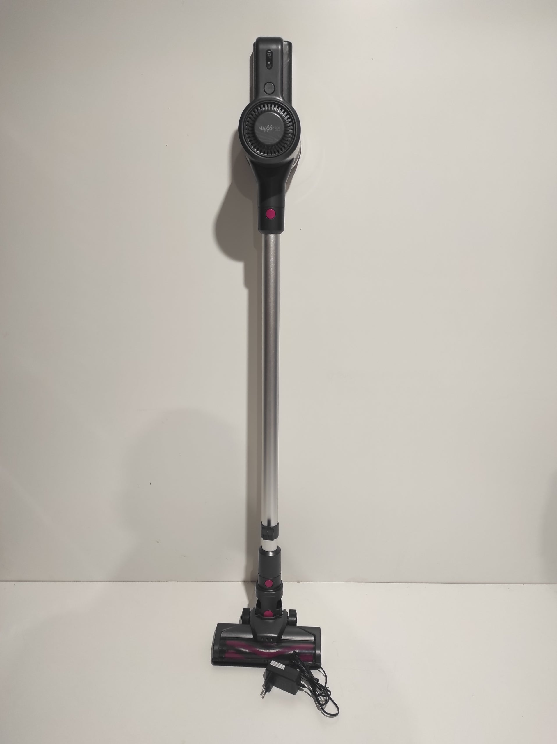 Upright vacuum cleaner MaxxMee MAXXMEE 150W Packaging status original