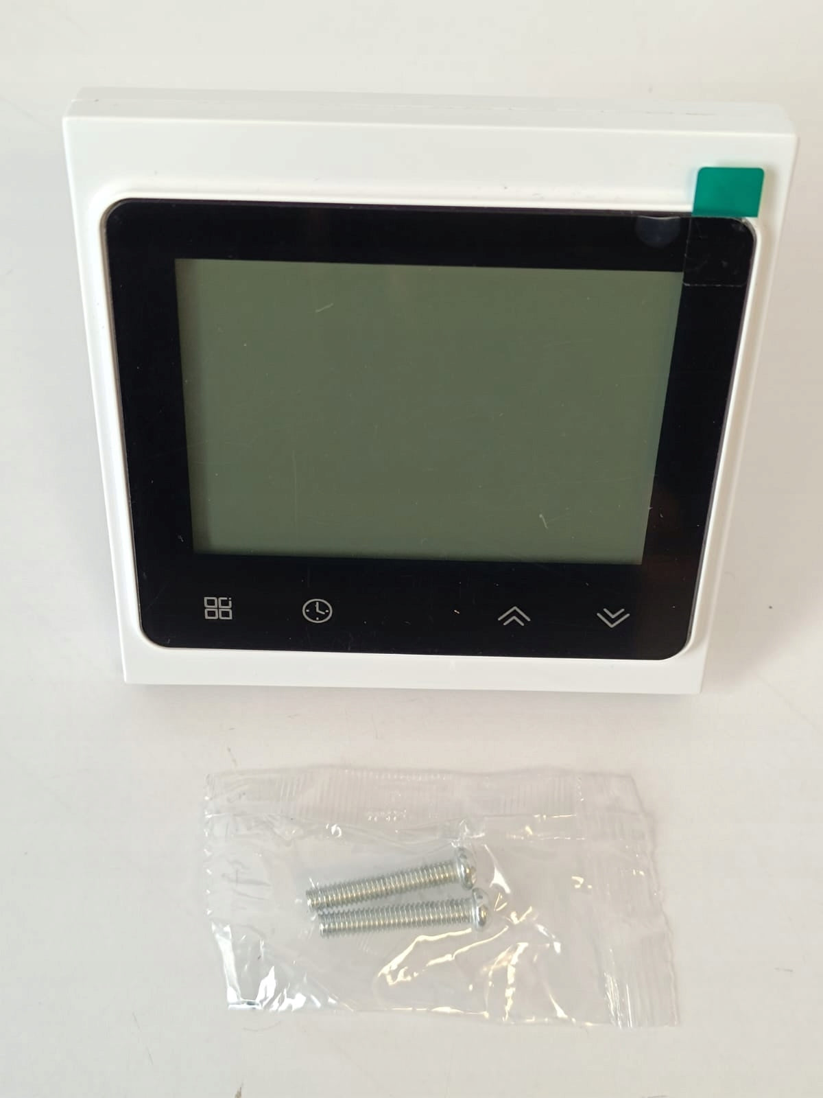 V298 Electronic room thermostat BHT-002 white Manufacturer code Cronos BHT-002