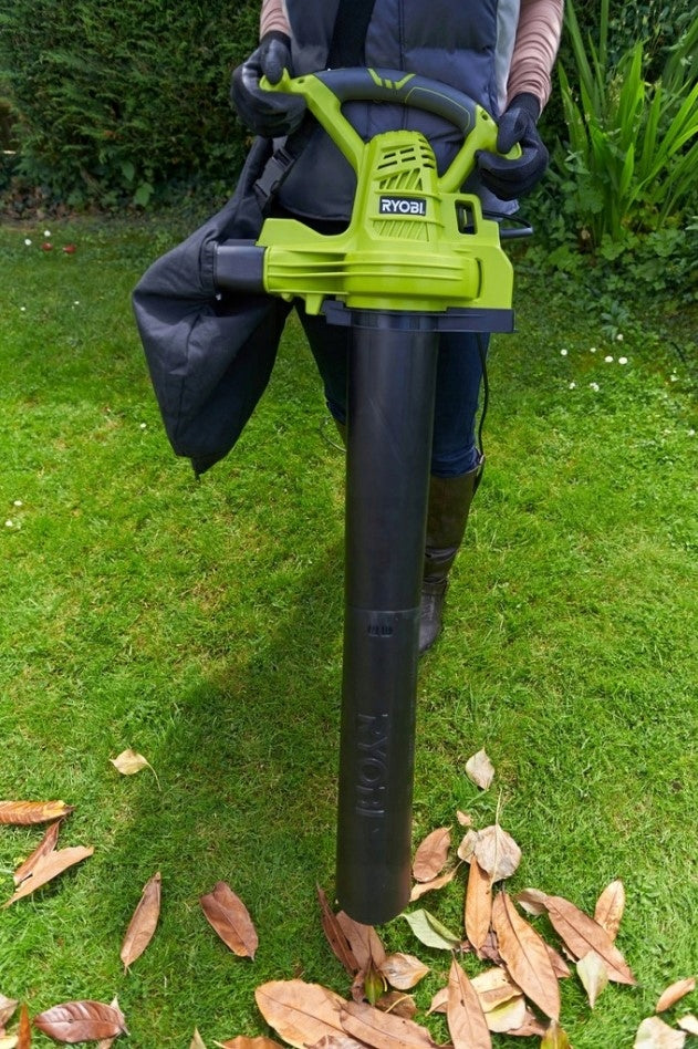 VACUUM CLEANER ELECTRIC LEAF BLOWER 3000W WITH BAG RYOBI RBV3000CSV Output 14 m3/min