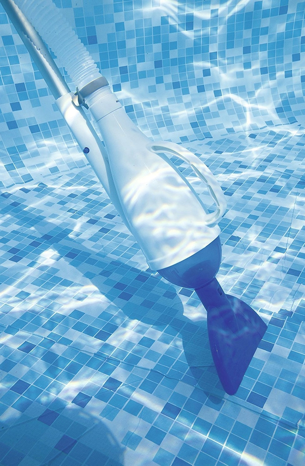 VACUUM CLEANER FOR CLEANING THE BOTTOM OF THE POOL 56131 BESTWAY Model Do wyczyszczenia dna w basenie 18