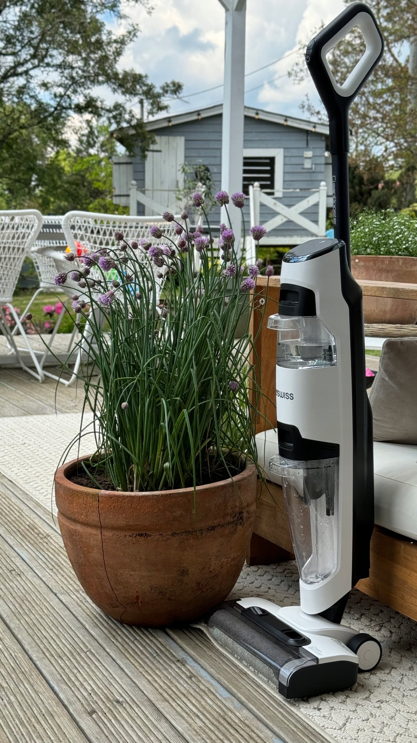 Vacuum Cleaner Wireless Vertical Washing 4Swiss VC024 HEPA Filter Mopping Dust container volume 0.6 l