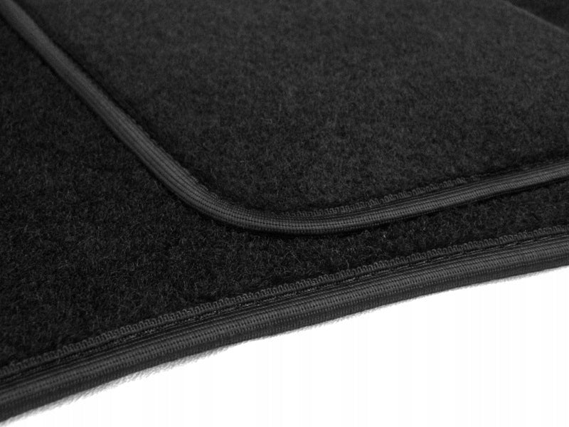 Velour Rugs for Hyundai i30 III from 2017- Manufacturer's catalog number POLNU368