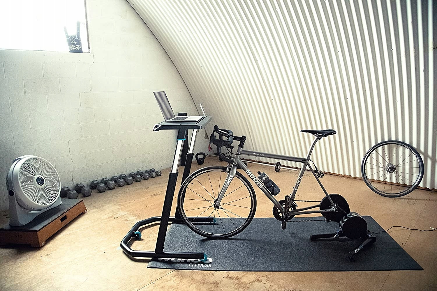 WAHOO MAT FOR THE TRAINER Color black