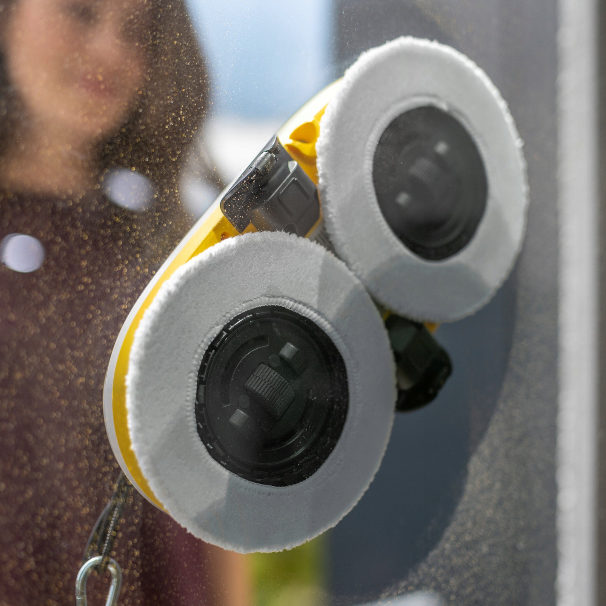 WINDOW CLEANING ROBOT KARCHER RCW 2 + 2x WINDOW CLEANING CONCENTRATE RM 500 ML Brand Kärcher