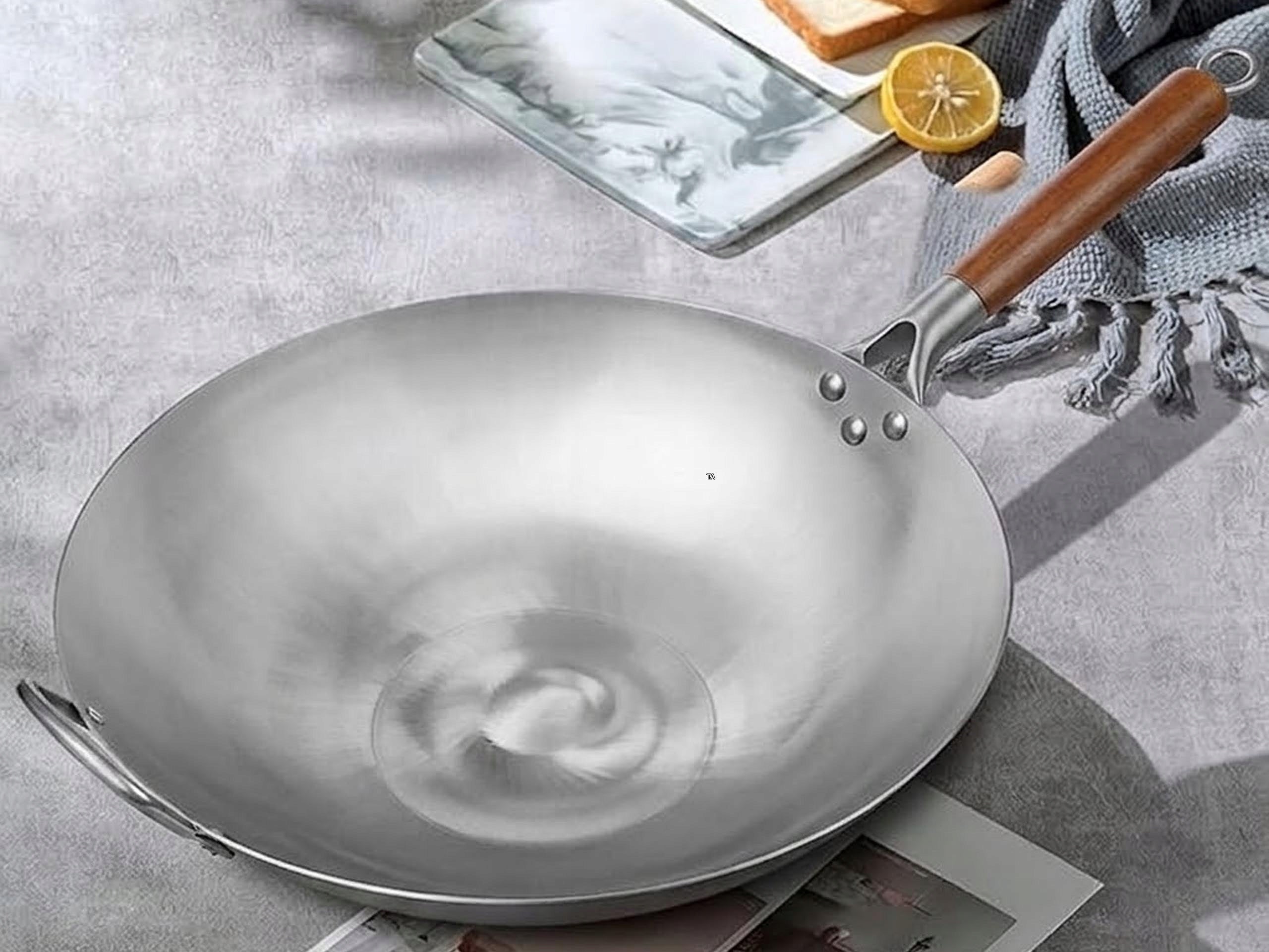 WOK CHINESE FORGED STEEL PAN DEEP CHINESE WOODEN HANDLES 32CM Manufacturer code AGD-WOK32-UCH
