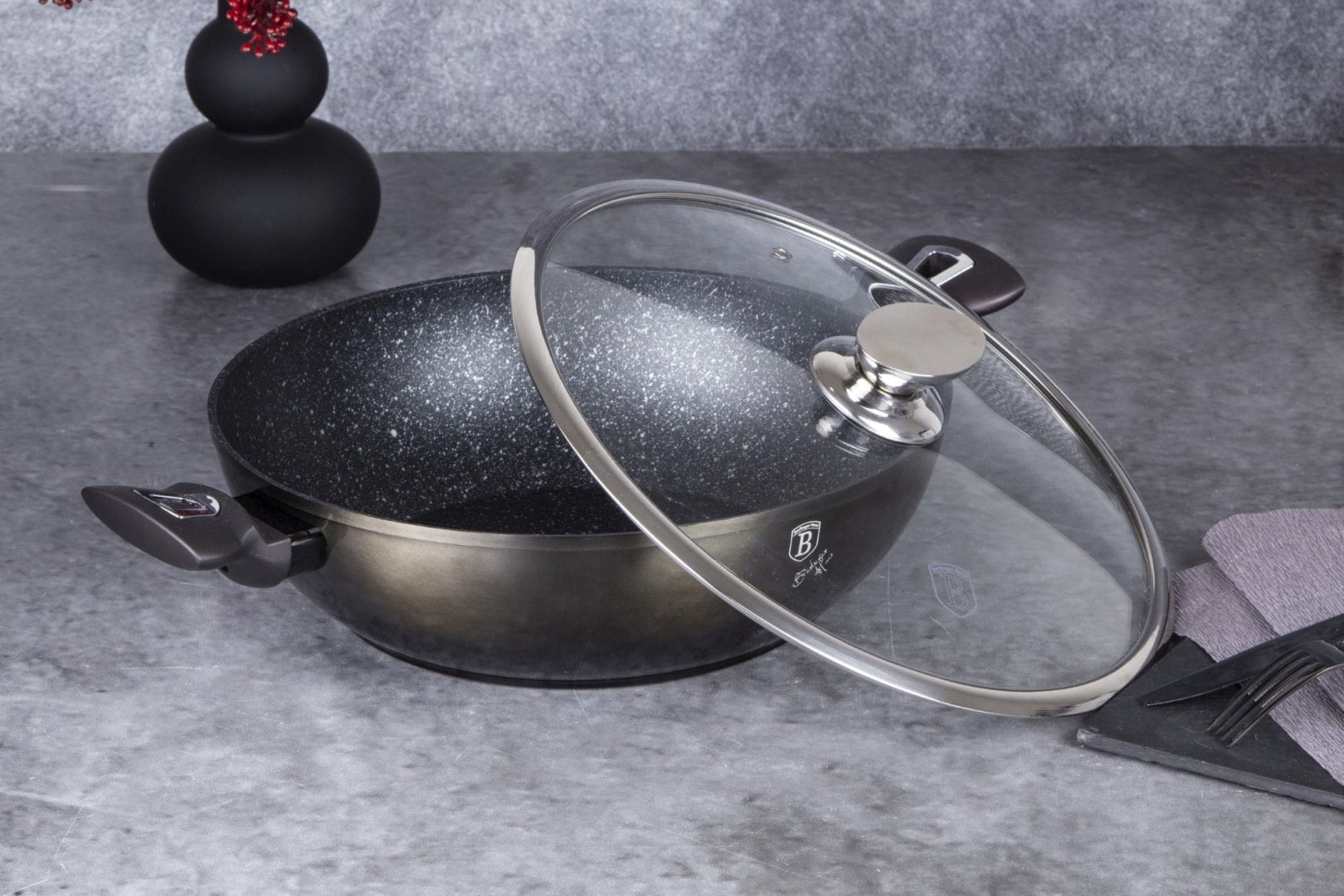 WOK WITH GRANITE COATING 30CM 4L BERLINGER HAUS SHINY BLACK BH-7115 Packaging status original
