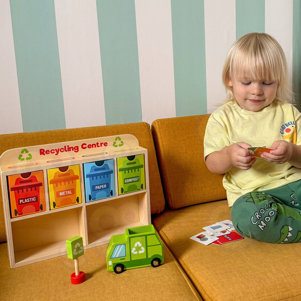 WOODEN EDUCATIONAL SORTER RECYCLING FOR CHILDREN CREATIVE FUN TOOKY TOY Packaging status original