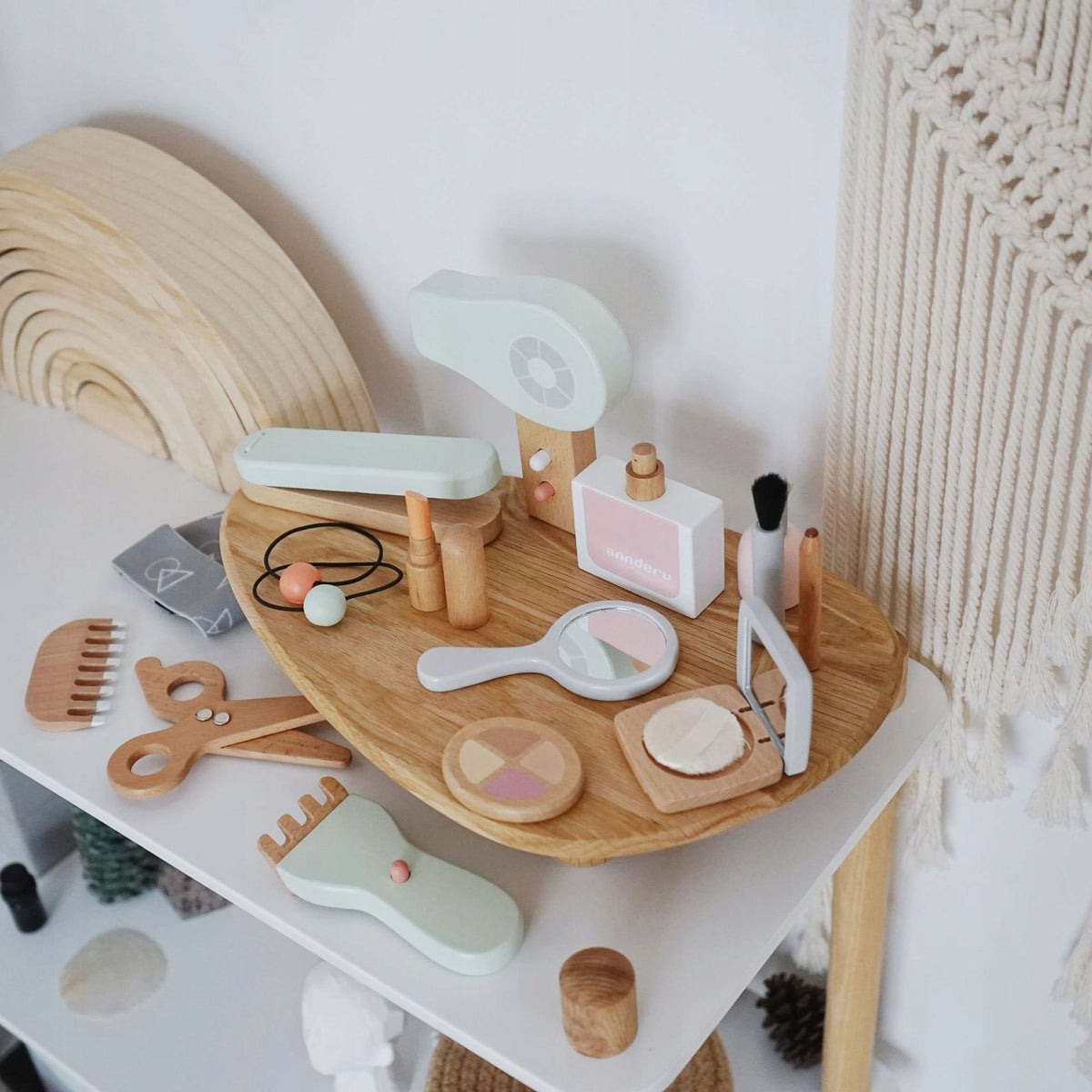 WOODEN TOYS HAIRDRESSER COSMETIC SET 17in1 FOR KIDS COSMETIC BAG Packaging status original