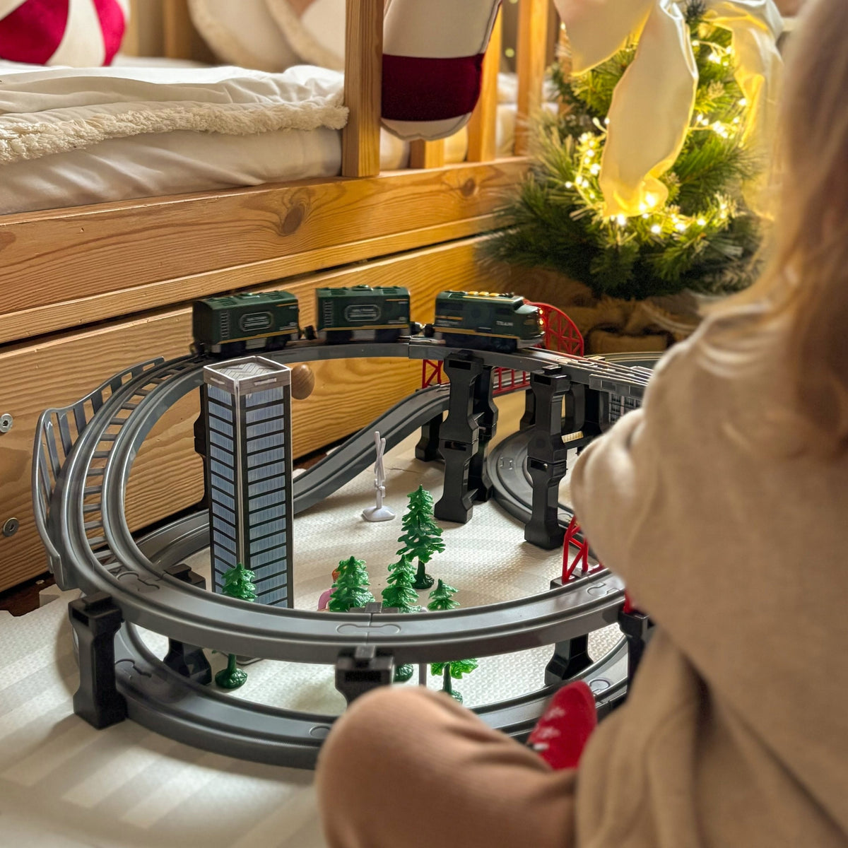 WOOPIE Modern Electric Queue Track XXL Locomotive Cargo Set 128 e Kid's age 3＋ years