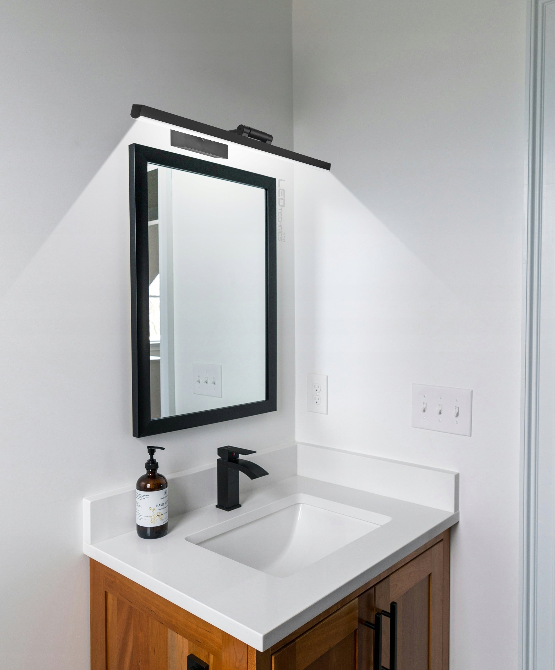 Wall Lamp 12W LED Bathroom Wall Lamp Over Mirror 50cm Neutral Manufacturer code K111