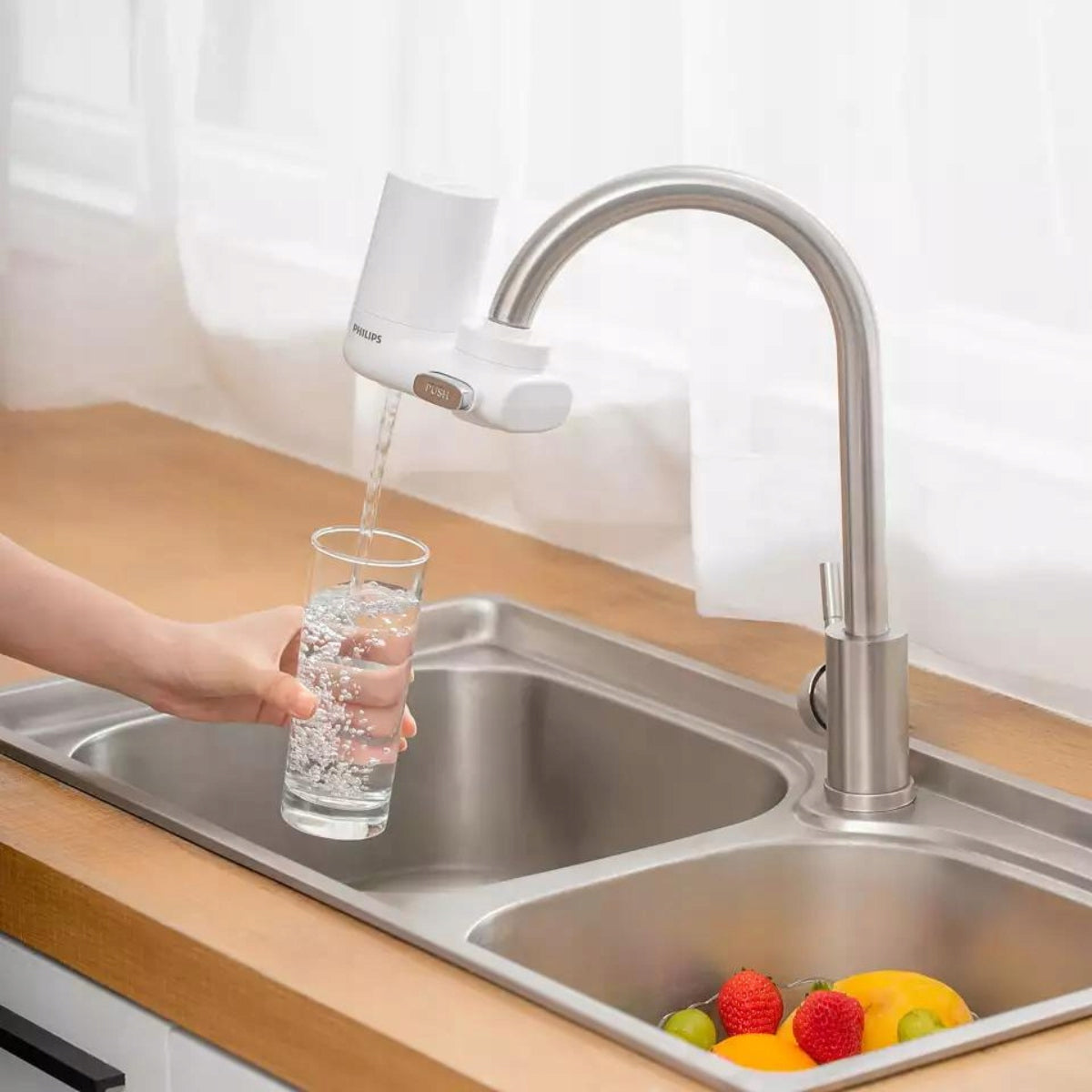 Water filter for tap PHILIPS AWP3703, tap water filter Dominant color white