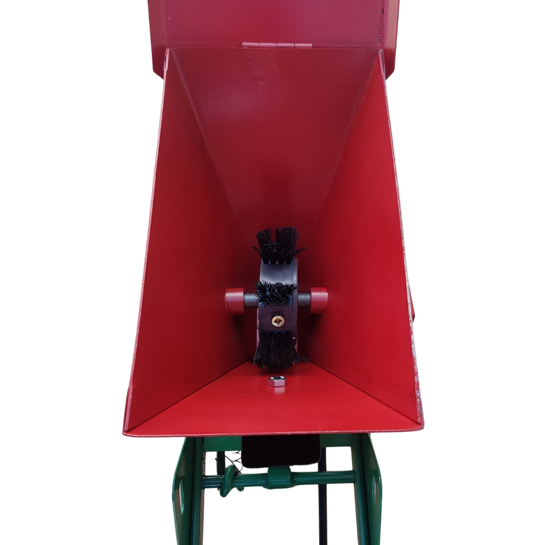 Wheelbarrow Manual Seed Drill produced by Polish Maize Power supply handheld
