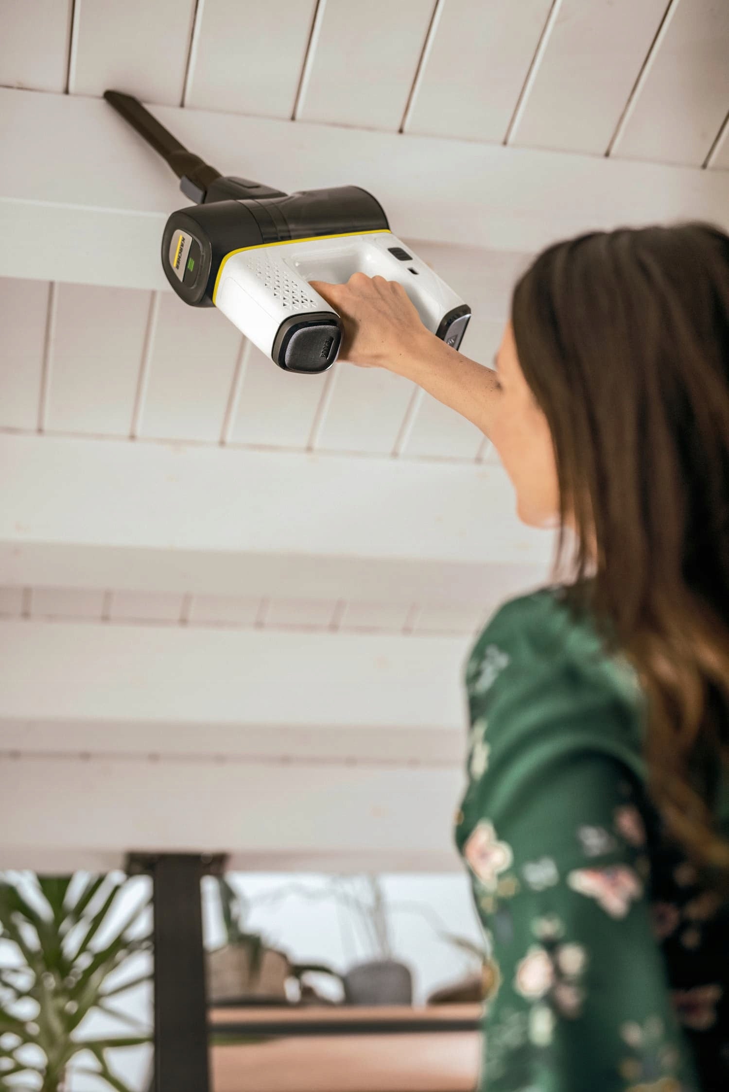 Wireless Bagless Vertical Vacuum Cleaner with KARCHER VC 6 Battery Power supply rechargeable battery