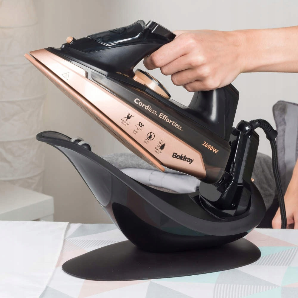 Wireless Steam Iron Beldray 2W1 2600W 300ml Anti-Calc-Drip Station Packaging status original