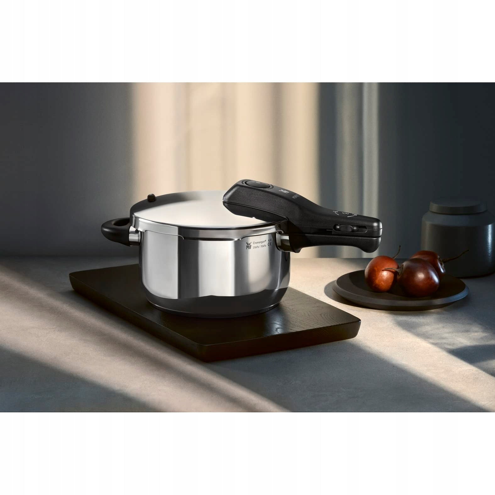 Wmf Perfect Pressure Cooker, Steel, 6.5 l Brand WMF